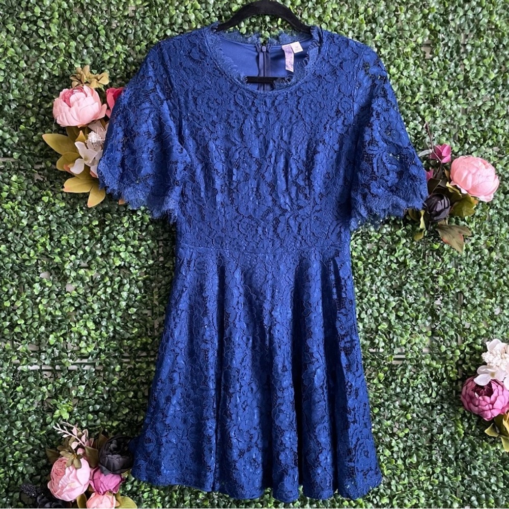Francesca’s Alya Blue Lace Mini Dress